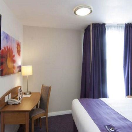 Chilworth  Premier Inn Southampton North מראה חיצוני תמונה